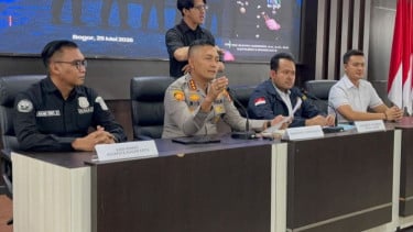 Kapolresta Bogor Kota Kombes Pol Rio Wahyu Anggoro (kedua kiri)