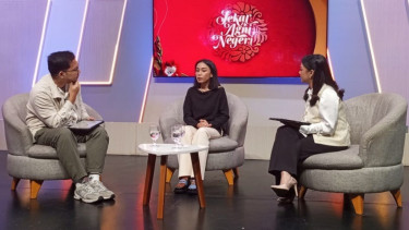 Anggota DPD RI dari NTT Maria Caecilia Stevi Harman (tengah)