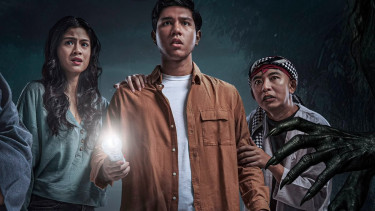 Film Dukun Magang.