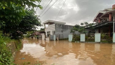 Banjir merendam pemukiman di Kota Manado