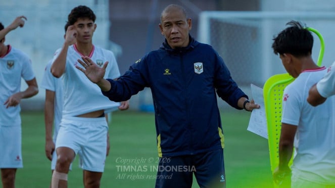 Pelatih Timnas Indonesia U-19 Nova Arianto