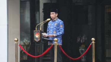 Wamendagri Wiyagus pada Upacara Bendera Peringatan Hari Lahir Pancasila Tahun 2026 di kantor Kemendagri
