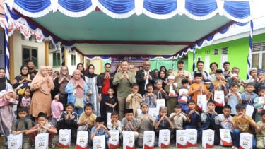 FKUB dan Kesbangpol Mimika menggelar Sunat Massal dan Wawasan Kebangsaan Bina Kerukunan.