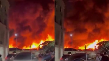 Detik-detik Kebakaran Besar di Pasar Jiung Kemayoran
