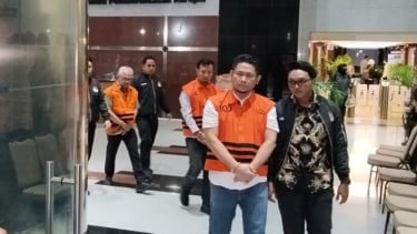 KPK Tahan Tiga Tersangka Kasus Korupsi Pembangunan Gedung Pemkab Lamongan