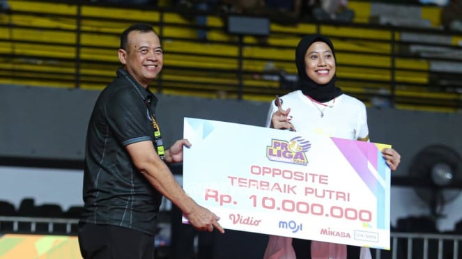 Megawati Hangestri saat jadi Best Opposite di Proliga 2026, 5. Kisah Legendaris: Skandal Olimpiade yang Menyeret Pebulutangkis Indonesia, 4. Alasan Hyundai Hillstate Datangkan Megawati Hangestri Diungkap Agen Voli Korea, 3. Gak Cuma Megatron, Ini Deretan Julukan Unik Megawati Hangestri yang Viral di Berbagai Negara, 2. Ganda Putra Raymond/Joaquin dan Sabar/Reza Melaju ke 16 Besar Indonesia Open 2026, 1. Asal-usul Megawati Hangestri, Pevoli Asal Jember yang Digaji Hampir Rp3 Miliar di Hyundai Hillstate