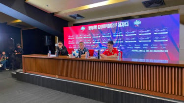 John Herdman dan Kevin Diks