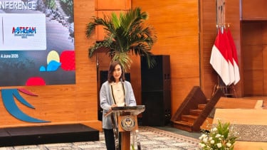 Menteri Pariwisata, Widiyanti Putri Wardhana dalam Konferensi Pers 12th Asian Open Water Swimming Championship 2026