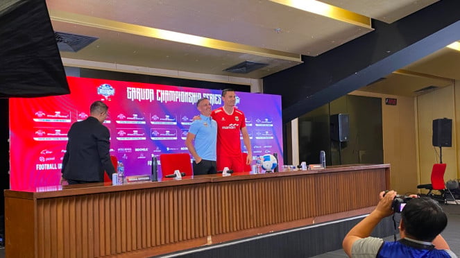 John Herdman dan Emil Audero