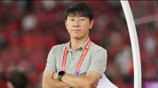 Mantan Pelatih Timnas Indonesia, Shin Tae-yong, 5. Bung Harpa Bongkar Faktor yang Bikin Timnas Indonesia U-19 Tumbangkan Vietnam, 4. Singgung Persib Bandung, Shin Tae-yong Bongkar Alasan Pilih Latih Persija Jakarta Jelang Super League 2026-2027, 3. Reaksi Coach Justin Dengar Isu Shin Tae-yong Latih Persija Jakarta: Gua Syok juga, 2. Media Vietnam Tak Terima Dikalahkan Timnas Indonesia U-19 di Piala AFF U-19 2026, Wasit Asal Jepang Jadi Korban, 1. Resmi Latih Persija, Shin Tae-yong Langsung Dikaitkan dengan Bakayoko dan Mariano Peralta