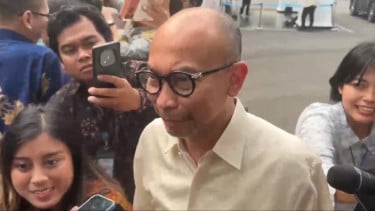 Anggota Dewan Ekonomi Nasional (DEN), Chatib Basri di Kompleks Istana Kepresidenan