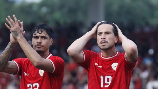 Shayne Pattynama dan Thom Haye