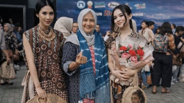 Dari Pesanan Keluarga di Amsterdam, Tas Serat Alam Mlatiwangi Kini Menjangkau Pasar Ekspor Berkat Dukungan BRI, Berawal dari Tas Mukena untuk Kerabat di Belanda, Menggabungkan Serat Alam dan Wastra Indonesia, Dukungan LinkUMKM BRI Buka Akses Pasar Lebih Luas, Produk Dipasarkan Hingga Papua dan Mancanegara, Jutaan UMKM Telah Manfaatkan LinkUMKM, BRI Dorong UMKM Tingkatkan Daya Saing