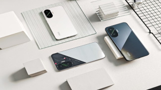 Poco F7, Chipset Gahar Snapdragon 8s Gen 3, Layar AMOLED Luas dan Visual Memukau, Desain dan Build yang Lebih Premium, Kamera 50 MP dengan OIS, Baterai Jumbo dan Pengisian Super Cepat, RAM dan Penyimpanan Lega, Harga dan Ketersediaan
