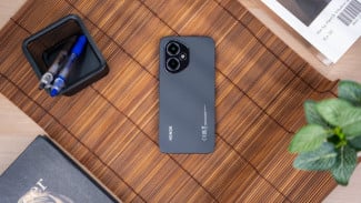 Honor 400., Layar Super Terang, Nonton di Luar Ruangan Tetap Nyaman, Kamera 200MP, Hasil Foto Detail Maksimal, Desain Ramping dan Tahan Cipratan, Performa Lancar, Tapi Kurang Gahar Buat Gaming Berat, Baterai Super Awet, Charger Tidak Disertakan, Fitur AI Kekinian: Ubah Foto Jadi Video!, Update OS 6 Tahun, Siap Dipakai Jangka Panjang, Kelebihan Honor 400:, Kekurangan: