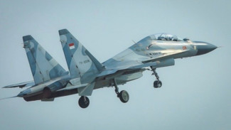 Sukhoi Su-27SK, F-16 Fighting Falcon, Sukhoi Su-27SK, Dassault Rafale, Boeing F-15EX Eagle II