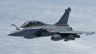 Dassault Rafale, F-16 Fighting Falcon, Sukhoi Su-27SK, Dassault Rafale, Boeing F-15EX Eagle II