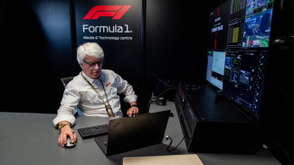 Kerja sama Lenovo dan Formula 1.