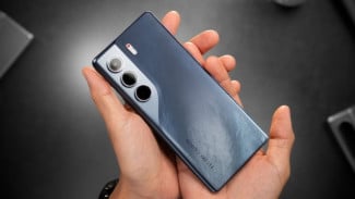 Tecno Camon 40 Pro 5G, Desain Premium dan Tahan Segala Medan, Performa Kencang Berkat Chipset Dimensity 7300 Ultimate, Kamera Canggih dengan Fitur Langka di Kelasnya, Layar AMOLED 144Hz yang Memanjakan Mata, Baterai Besar dan Pengisian Cepat, Sistem Operasi Terbaru dan Fitur Lengkap