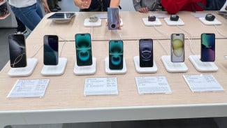 Deretan iPhone di Digimap/ilustrasiiPhone, Pembukaan kembali Digimap GI dengan konsep Apple Premium Partner, Promo dan Penawaran Khusus, Deretan iPhone di Digimap/ilustrasiiPhone, Kenapa Harus Membeli di Tempat Resmi?, Persiapan Menyambut iPhone 17