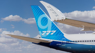 Teknologi Lipatan Sayap Boeing 777X, 1. Teknologi Lipatan Sayap yang Revolusioner, 2. Biaya Operasi Lebih Murah, Unit Cost Lebih Rendah, 3. Standar Baru Kenyamanan Penumpang, 4. Lebih Ramah Lingkungan dengan Konsumsi Bahan Bakar Rendah, 5. Efek Domino di Industri Penerbangan Dunia
