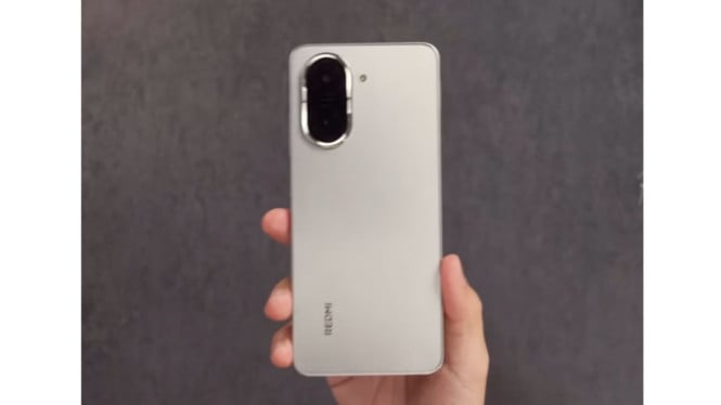 Redmi A5, 1. Desain Minimalis yang Tetap Stylish, 2. Layar Besar 6,52 Inci untuk Hiburan Harian, 3. Baterai 5000 mAh Tahan Seharian, 4. Dual Kamera Fungsional, 5. Fingerprint dan Face Unlock yang Aman, 6. Slot Triple SIM dan microSD, 7. MIUI Go Edition: Ringan dan Optimal