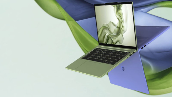 Moto Book 60, Desain Ramping dan Mudah Dibawa, Layar Full HD yang Cukup Tajam, Performa Dasar yang Cukup untuk Tugas Ringan, Baterai Tahan 5–6 Jam, Bisa Diisi Cepat, Keyboard Nyaman tapi Tanpa Lampu, Webcam Biasa Saja, Port Lengkap dan Sudah Pakai Windows 11