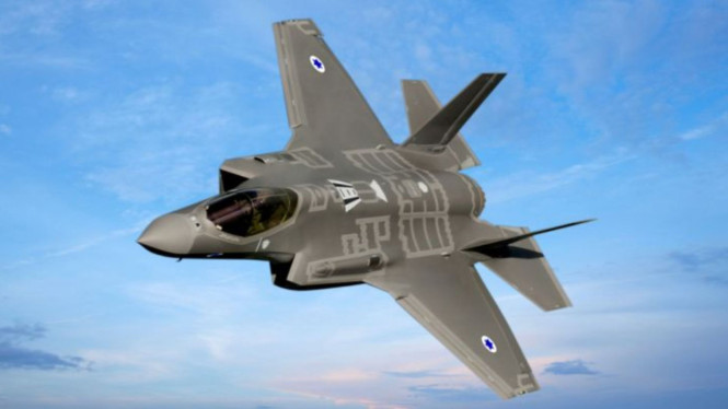 Jet Tempur F-35, Upgrade Generasi Keenam: Suntikan Teknologi Canggih dari NGAD, Mengapa Transformasi Ini Penting?, Pandangan Analis: Potensi atau Ilusi?, Tantangan Tetap Ada, Menuju Era Baru Dominasi Udara