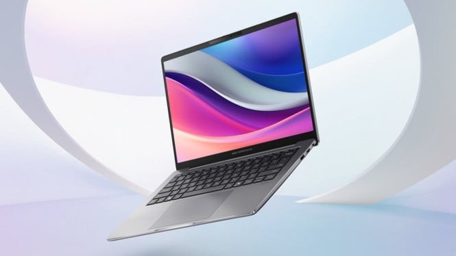 ASUS ExpertBook P3 (P3405), Tahan Banting, Tahan Air, Bahkan Tahan Injak, Performa Kencang untuk Segala Tugas, RAM dan Storage Bisa Di-upgrade, Konektivitas Lengkap dan Sudah Siap untuk Bisnis, Ringan dan Hemat Daya