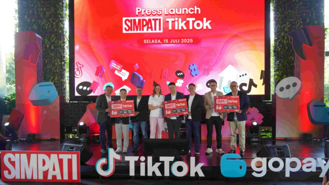 Kerja sama Telkomsel, TikTok dan Gopay.