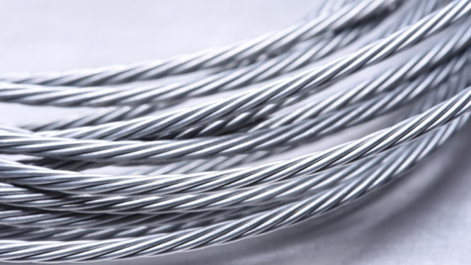 Teknologi tali baja (wire rope).
