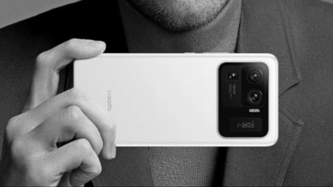 Xiaomi 16 Pro Max, Baterai Monster Nyaris 7500 mAh, Lebih Unggul dari Xiaomi 16 Ultra, Desain Kamera dengan Layar Sekunder, Chipset Tercanggih Snapdragon, Saingan Berat Vivo dan Oppo, Kapan Rilis Xiaomi 16 Series