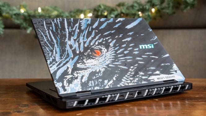 MSI Titan 18 HX Dragon Edition