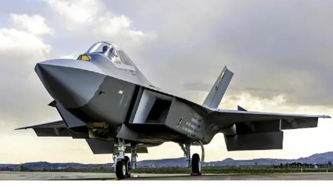 Jet Tempur KAAN, 1. Proyek KAAN: Latar Belakang dan Tujuan, 2. Spesifikasi Teknis Jet Tempur KAAN, 3. Fitur Stealth dan Keunggulan KAAN, 4. Perbandingan KAAN dengan Jet Tempur Generasi Kelima Lainnya, 5. Tahapan Produksi dan Rencana Masa Depan, 6. Indonesia Masuk dalam Ekosistem Produksi KAAN, 7. Tantangan dan Potensi Risiko