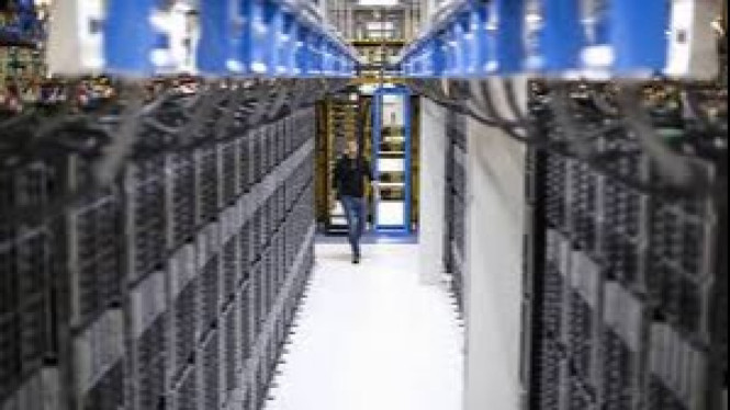 Data center atau Pusat data.
