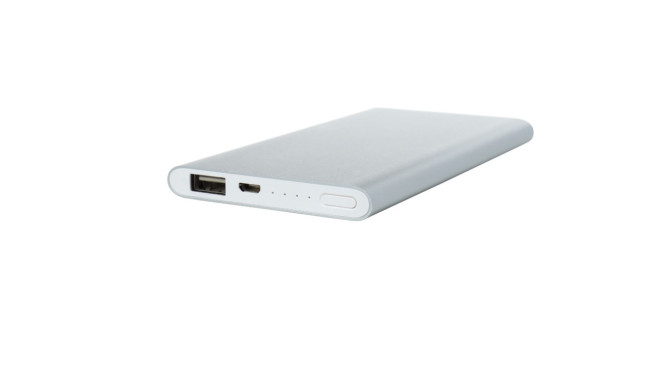 Power bank, 1. Anker Prime 27,650mAh Power Bank (250W), 2. Anker 747 Power Bank (PowerCore 26K), 3. Denvix PowerX Power Bank, 4. Cuktech P-Series 25.000mAh, 5. INIU BI-B63 25.000mAh, 6. Ugreen Nexode 20.000mAh (130W), 7. Xiaomi Power Bank 4i 20.000mAh