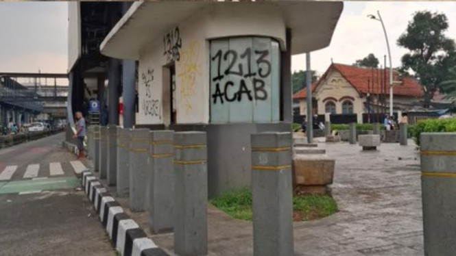 ACAB 1213
