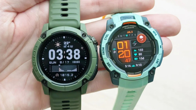Coros Nomad vs Garmin Instinct, Uji Akurasi 5.000 Langkah, Garmin Instinct 3, Garmin Instinct 3: Tangguh, Akurat, dan Super Awet, Coros Nomad: Ringan, Praktis, dan Lebih Terjangkau, Smartwatch Coros Nomad, Perbandingan Head-to-Head Garmin Instinct 3 vs Coros Nomad, Mana yang Lebih Cocok untuk Anda?