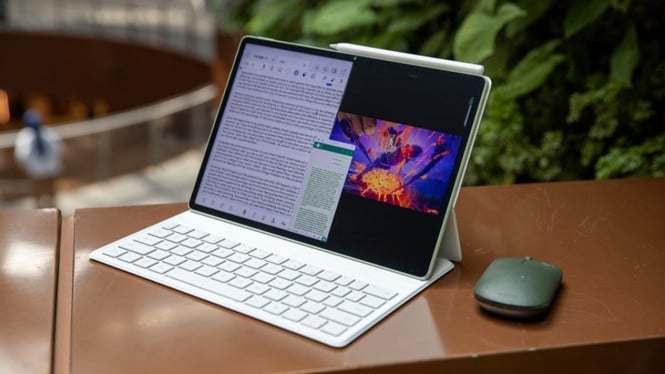 Huawei MatePad 12X, 1. Desain Premium, Tipis, dan Ringan, 2. Produktivitas Setara Laptop, 3. Layar dan Audio yang Imersif, 4. Daya Tahan Baterai dan Kecepatan Pengisian, 5. Kendala dan Solusi: Masalah Google Services