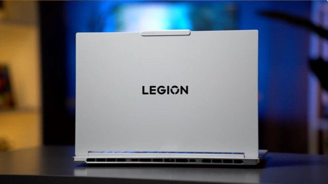 Lenovo Legion 7i Gen10, 1. Apple MacBook Air M2 – Ringan, Kuat, dan Baterai Super Awet, 2. ASUS ZenBook 14 OLED – Desain Premium, Visual Menawan, 3. Lenovo Legion Slim 5 – Laptop Coding Plus Gaming, 4. Acer Swift X 14 – Kecil-Kecil Cabe Rawit, 5. HP Pavilion Aero 13 – Budget Friendly tapi Bertenaga