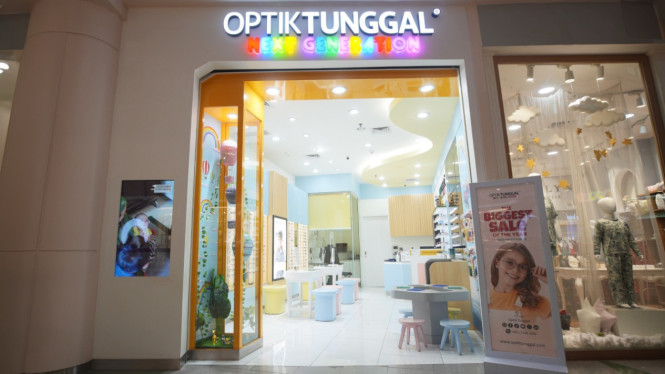 Optik Tunggal.