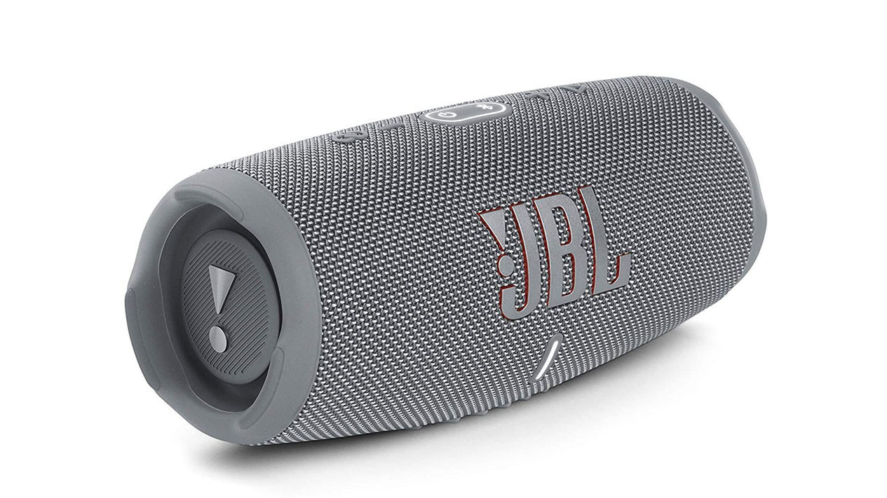 1. Soundcore Anker Mini 3: Kecil Tangguh, Suaranya Gemuruh, 2. ION Audio Sport XL: Juara Daya Tahan, 3. JBL PartyBox Encore: Pesta Meriah di Mana Saja, 4. JBL Charge 5: Raja Suara, Juara Bass