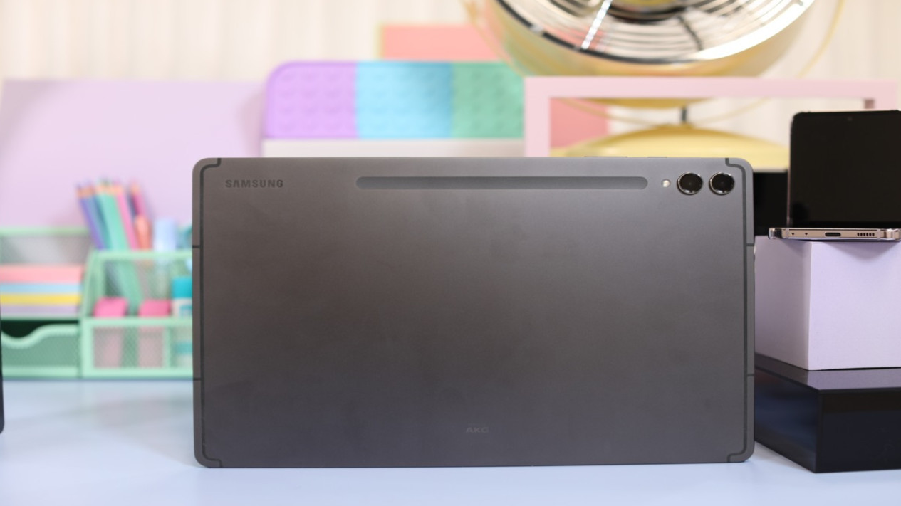 Samsung Galaxy Tab S9 FE Plus, Advan Tab Sketsa 3 , Realme Pad Mini , Xiaomi Redmi Pad , Xiaomi Pad 6 , Samsung Galaxy Tab S9 FE Plus , Oppo Pad 2 , Huawei MatePad Pro 
