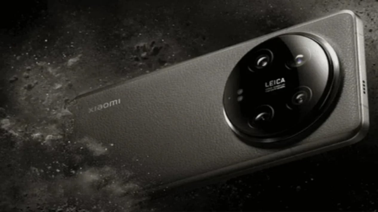 Xiaomi 15 Ultra, 2. Vivo X200 Ultra, 3. Oppo Find X8 Ultra, 4. Xiaomi 15 Ultra, 5. iPhone 17