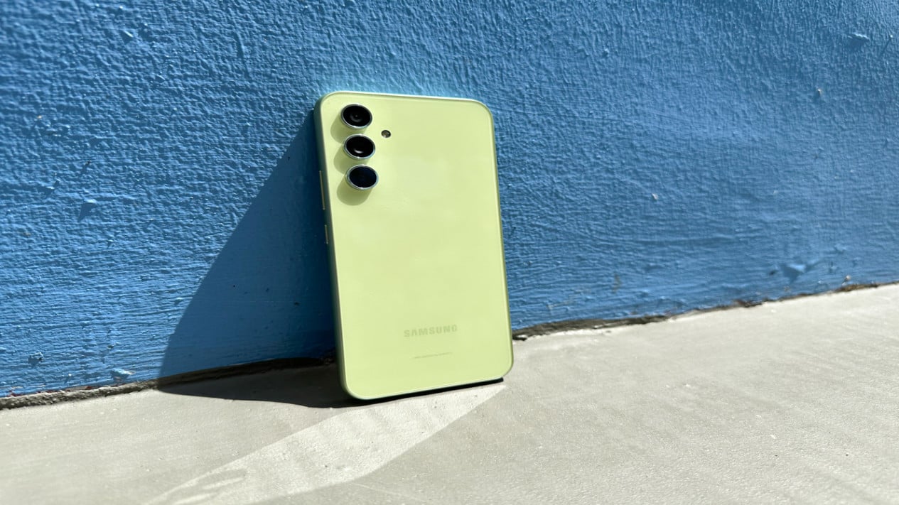 Samsung Galaxy A54, 1. Xiaomi Redmi Note 13 Pro, 2. Samsung Galaxy A54, 3. Vivo V29, 4. Realme GT Neo5 SE, 5. Google Pixel 7a, 6. Oppo Reno10 Pro