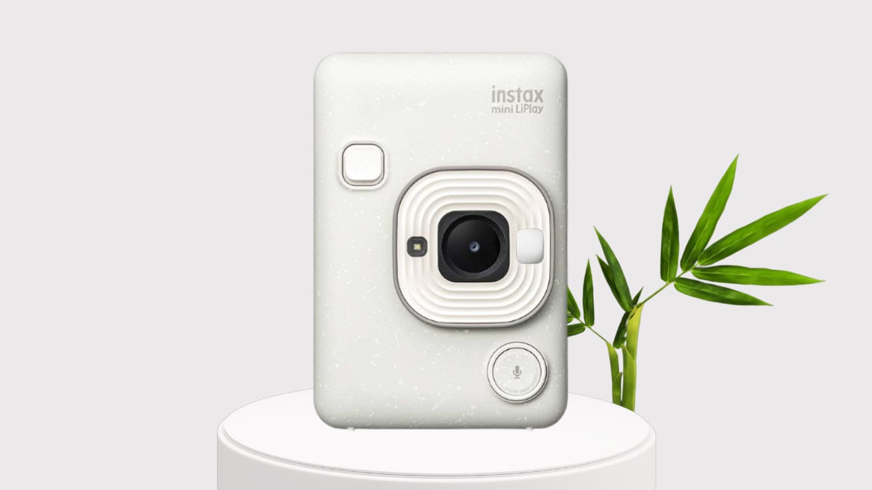 Instax Mini LiPlay, 1. Instax Mini 41: Nostalgia dalam Genggaman, Instax Mini 41 , 2. Instax Mini LiPlay: Hybrid Pintar di Kantongmu, Instax Mini LiPlay , 3. Instax Wide 400: Luaskan Pemandanganmu!, Instax Wide 400 