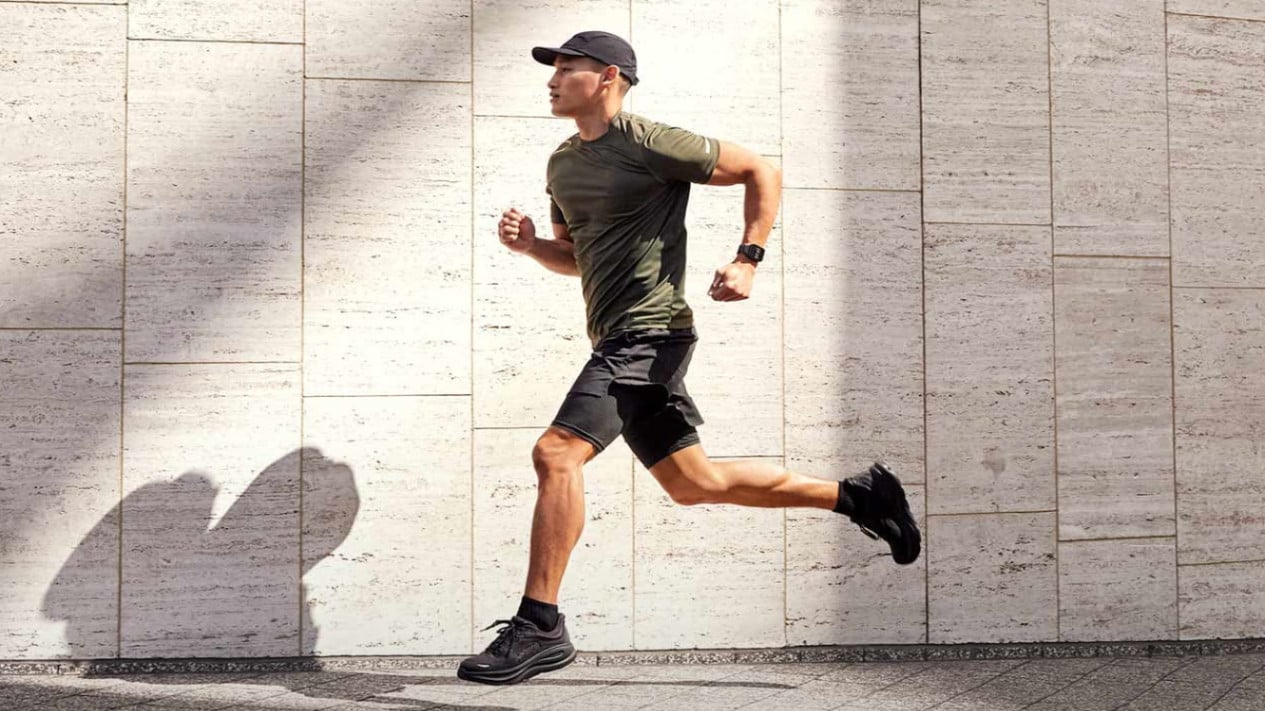 Garmin Venu X1, Desain Elegan yang Siap Menemani Setiap Momen, Fitur Kebugaran yang Bikin Olahraga Jadi Lebih Terarah, Pemantauan Kesehatan 24/7: Lebih dari Sekadar Olahraga, Konektivitas dan Hiburan untuk Gaya Hidup Modern, Daya Tahan Baterai yang Bikin Tenang, Harga dan Ketersediaan: Investasi untuk Kesehatan