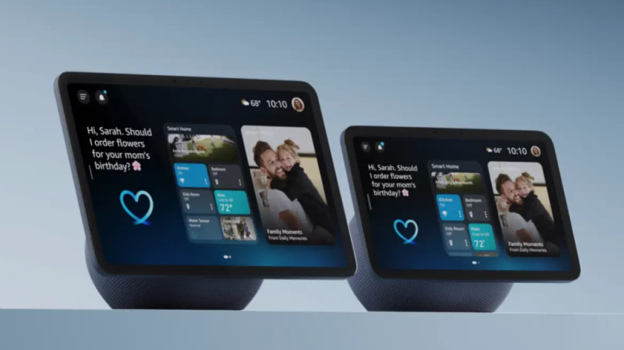 Echo Show 11 (kiri) dan Echo Show 8 