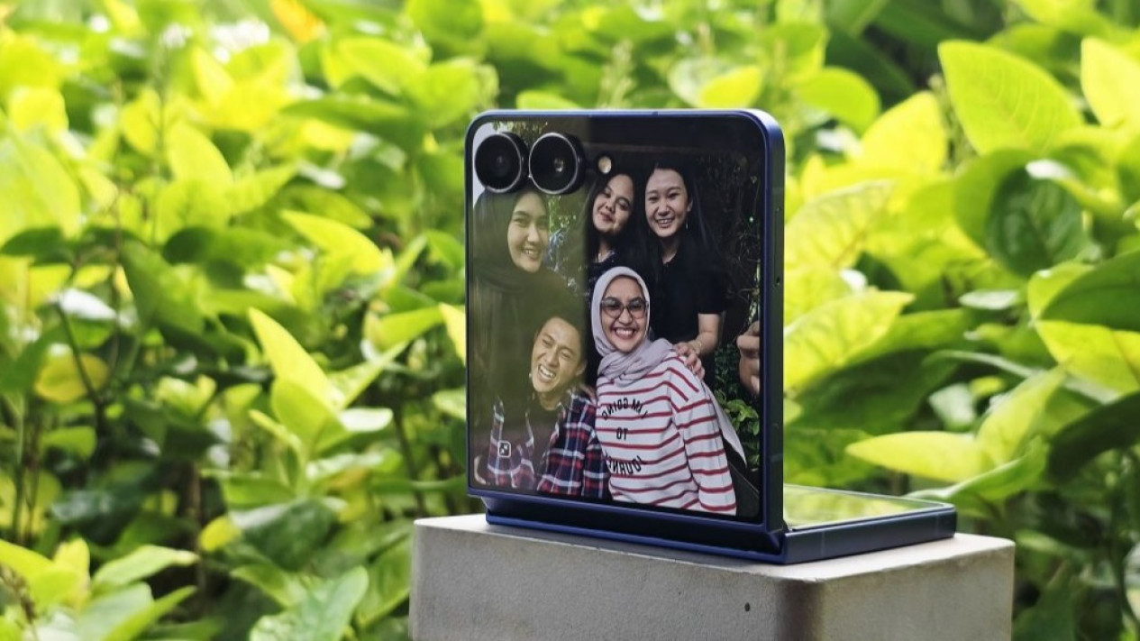 Dengan AI, Gen Z lebih leluasa untuk bikin konten sebagai bentuk self expression mereka #Samsung, Era Baru Kolaborasi Manusia dan AI, Produktivitas Tanpa Batas di Setiap Generasi, Galaxy Z Fold7: Ruang Kerja Mobile Tanpa Batas, Galaxy Z Flip7: Kreativitas Dalam Genggaman, AI yang Aman dan Bertanggung Jawab, Teknologi yang Tumbuh Bersama Penggunanya, Pengalaman Cerdas, Aman, dan Personal, Produktivitas Masa Depan Ada di Genggaman