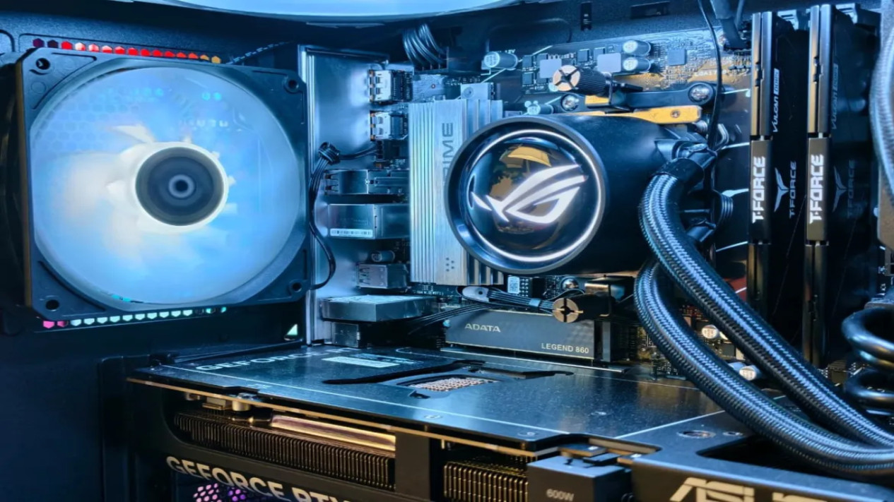 ASUS ROG GM700 Desktop Gaming Pre-Built, Spesifikasi Premium yang Siap Dibanggakan, Desain dan Sistem Pendinginan yang Cerdas, Pengalaman Setup yang Mulus, Siap Jadi Teman Setia Gamer dan Creator, Kenapa Pre-Built Bisa Jadi Pilihan Tepat di 2026